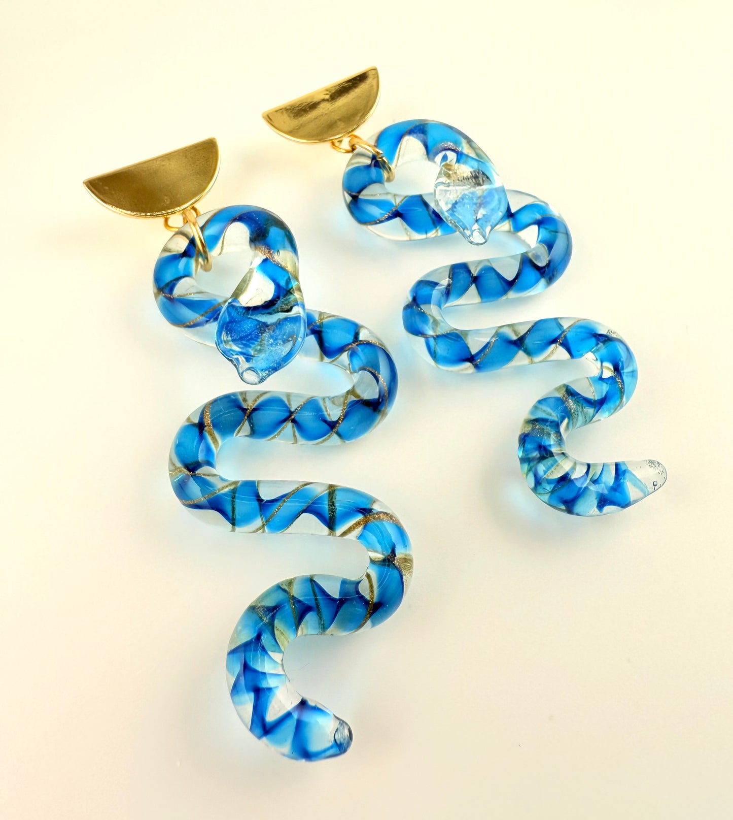¨MANASA¨ - Sneak Glass Earrings