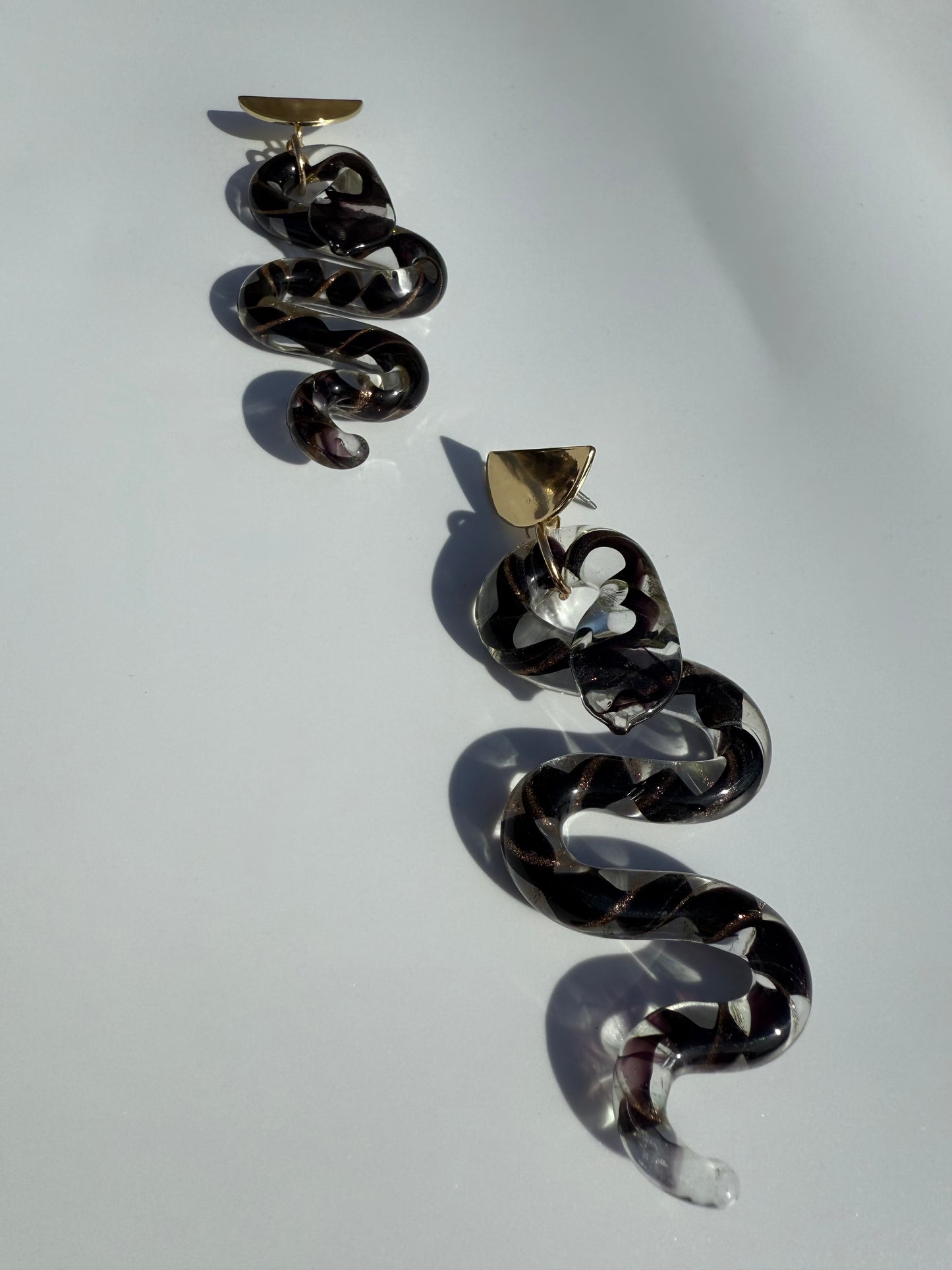 ¨MANASA¨ - Sneak Glass Earrings