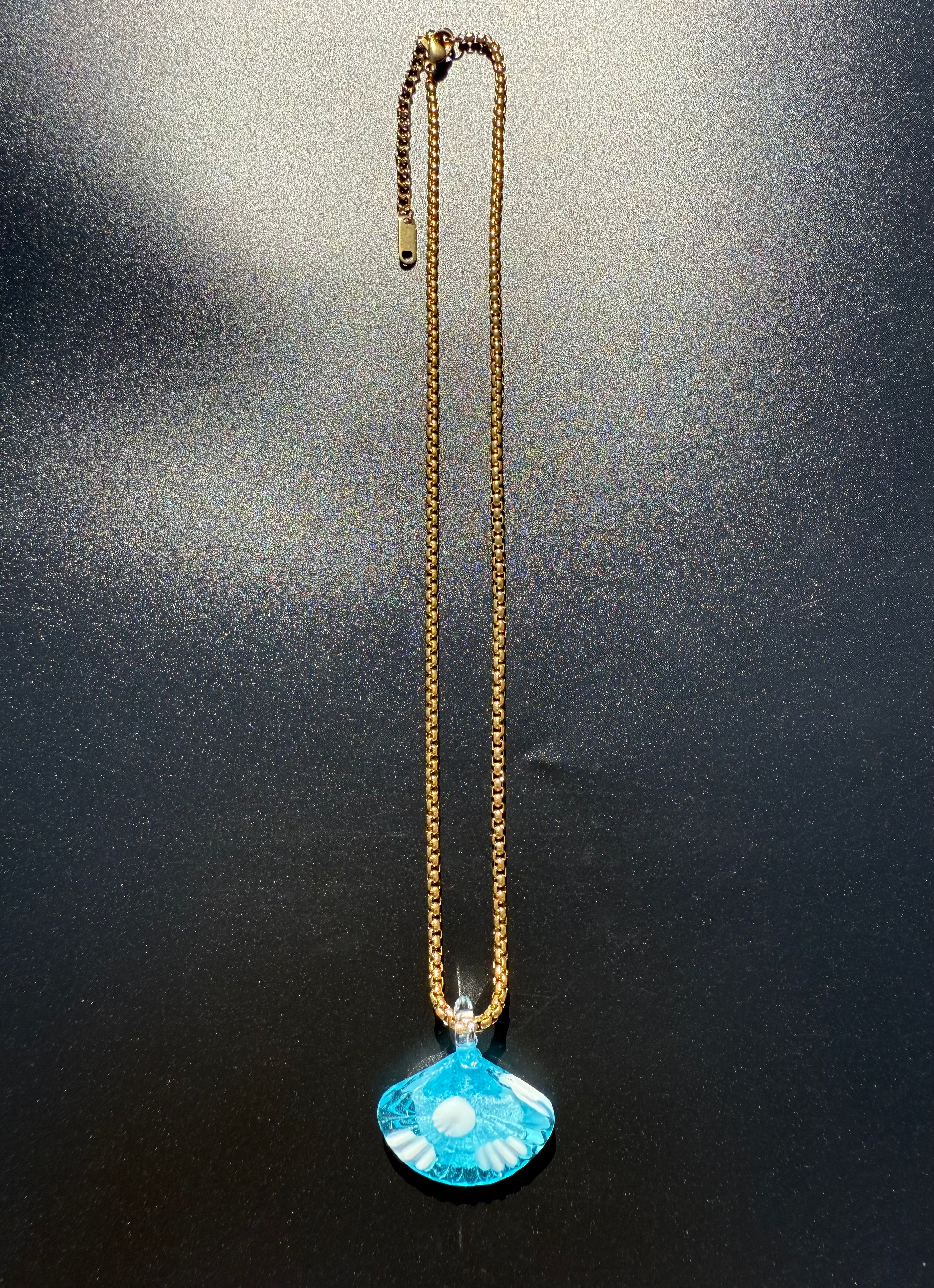 THE NECKLACE