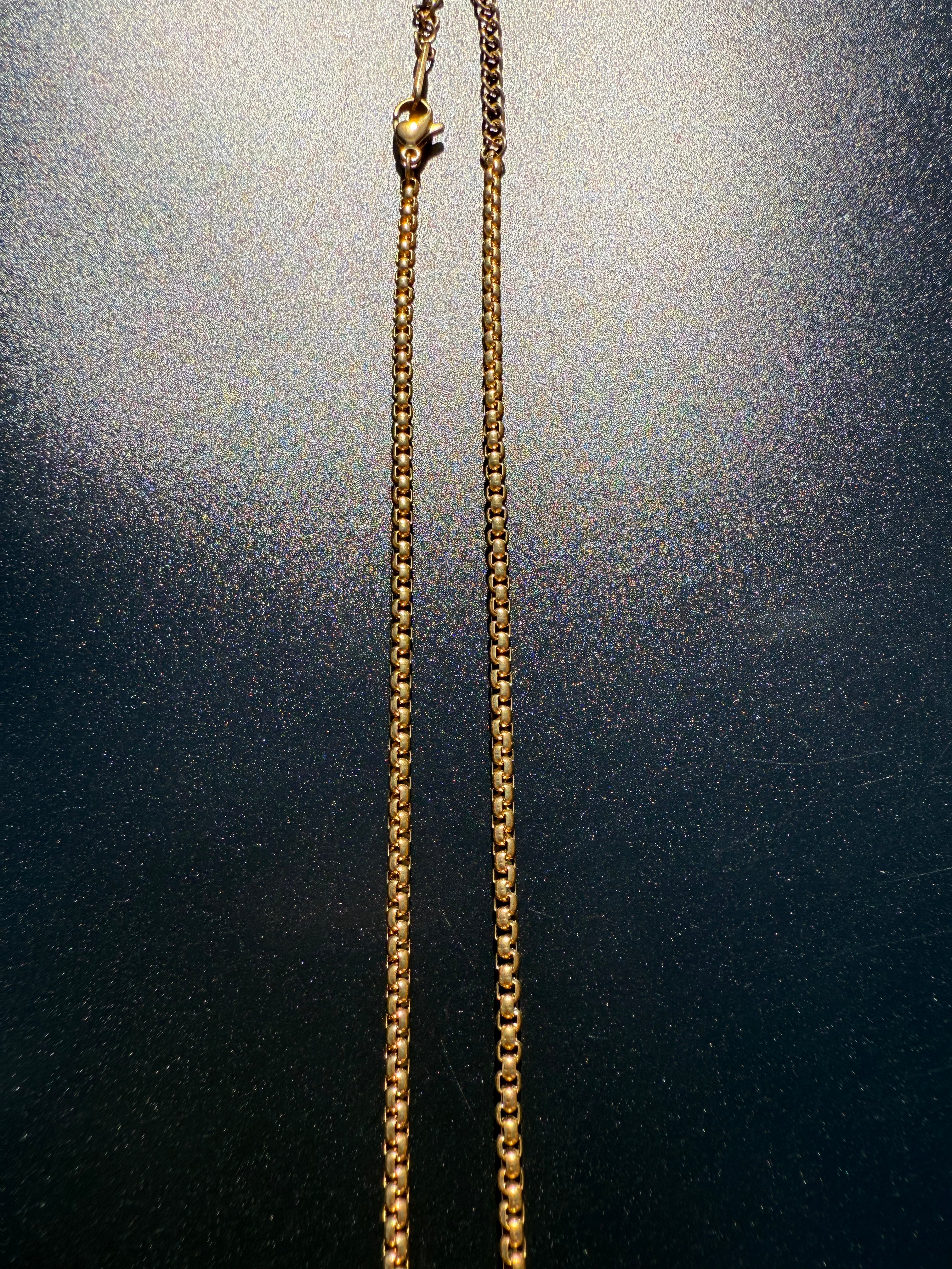 THE NECKLACE