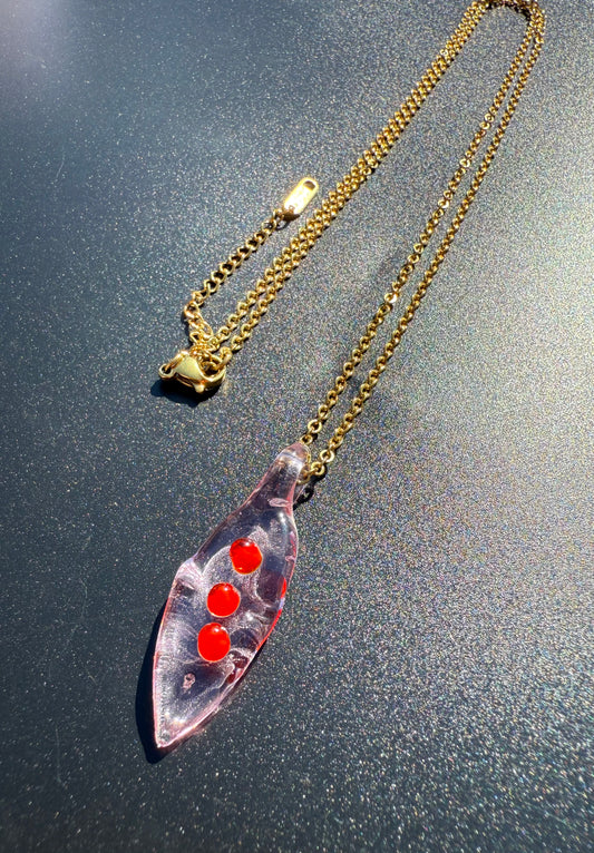 THE NECKLACE