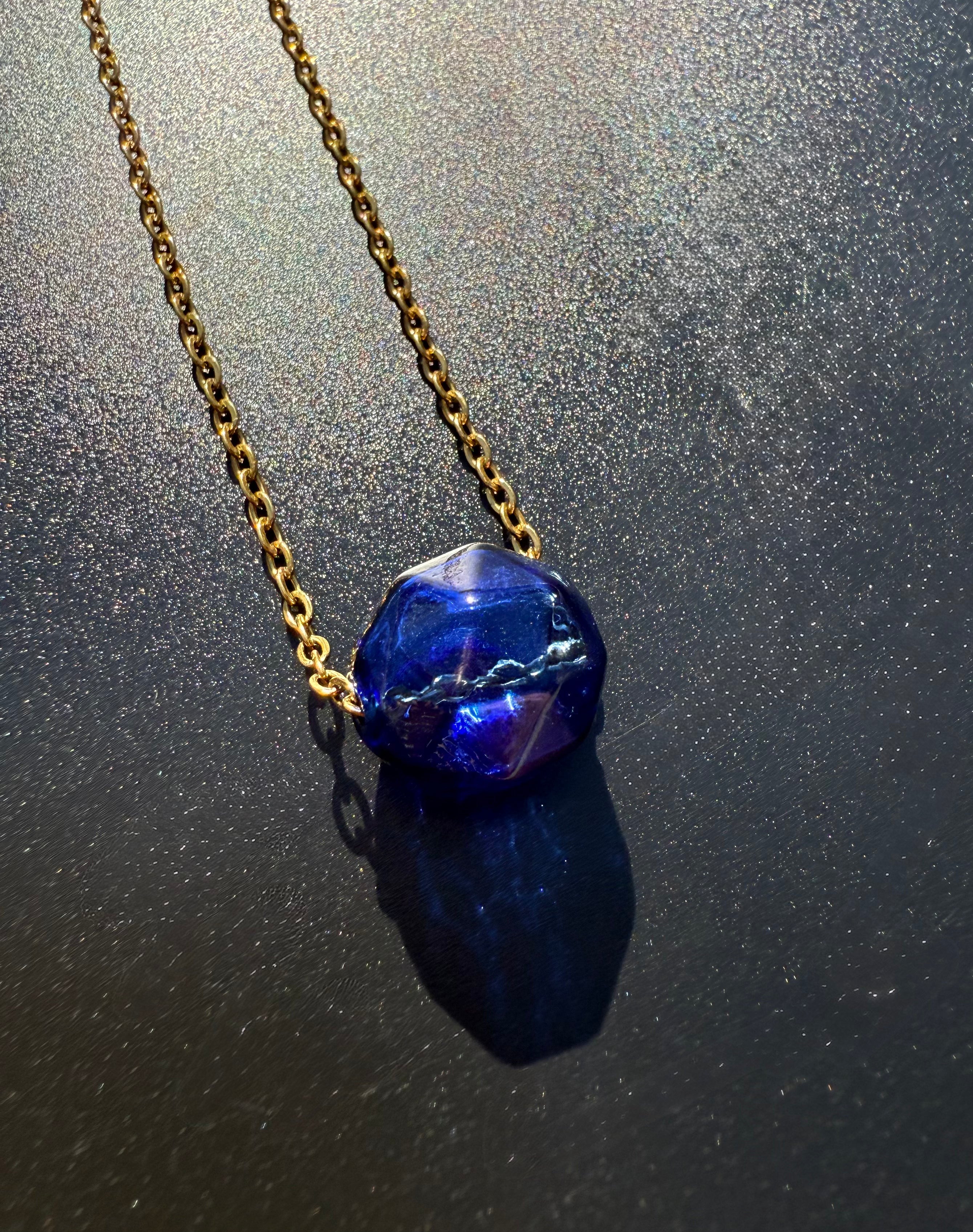 THE NECKLACE