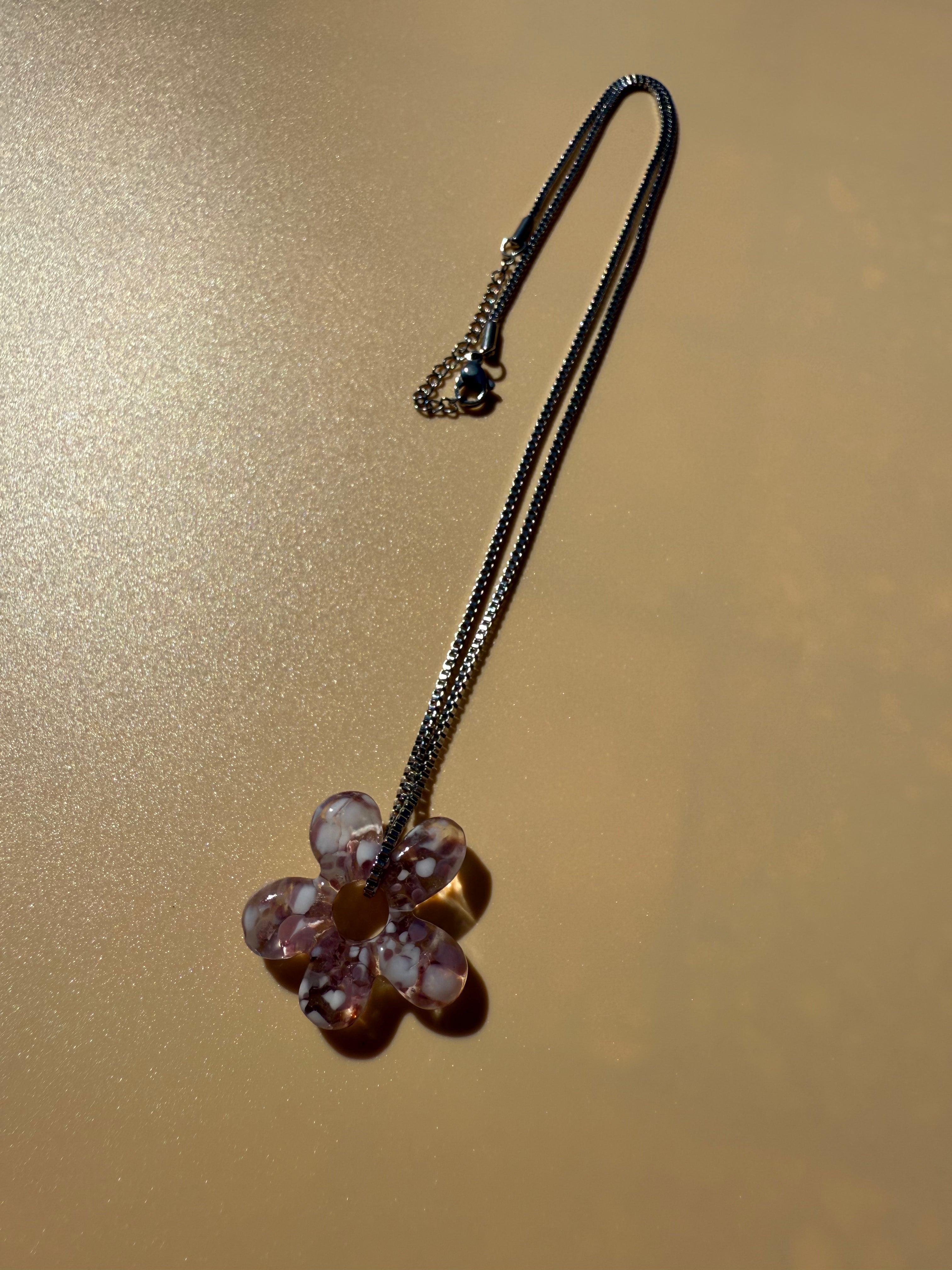 BLOOM NECKLACE