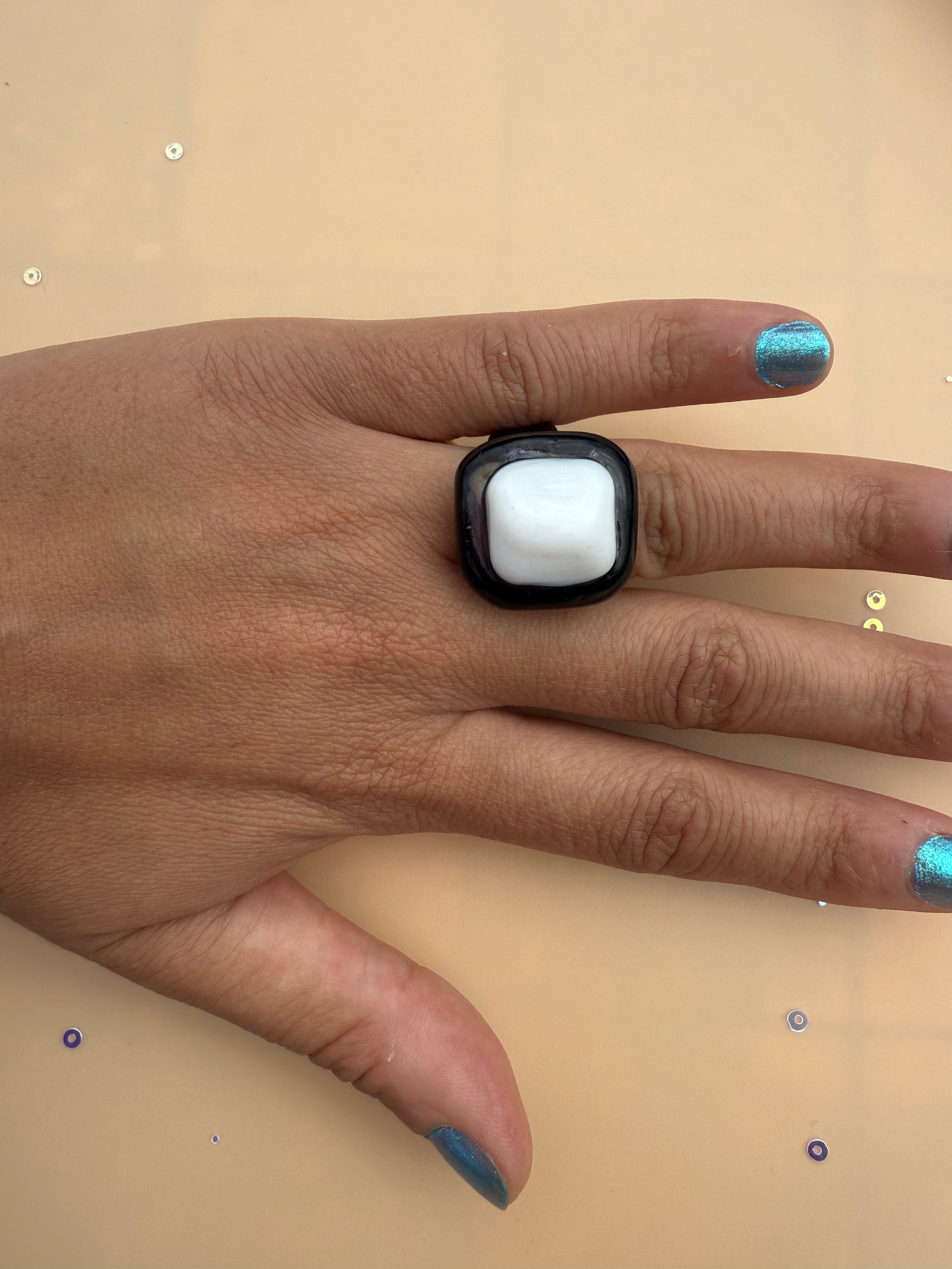 Moonstone Piramid Ring