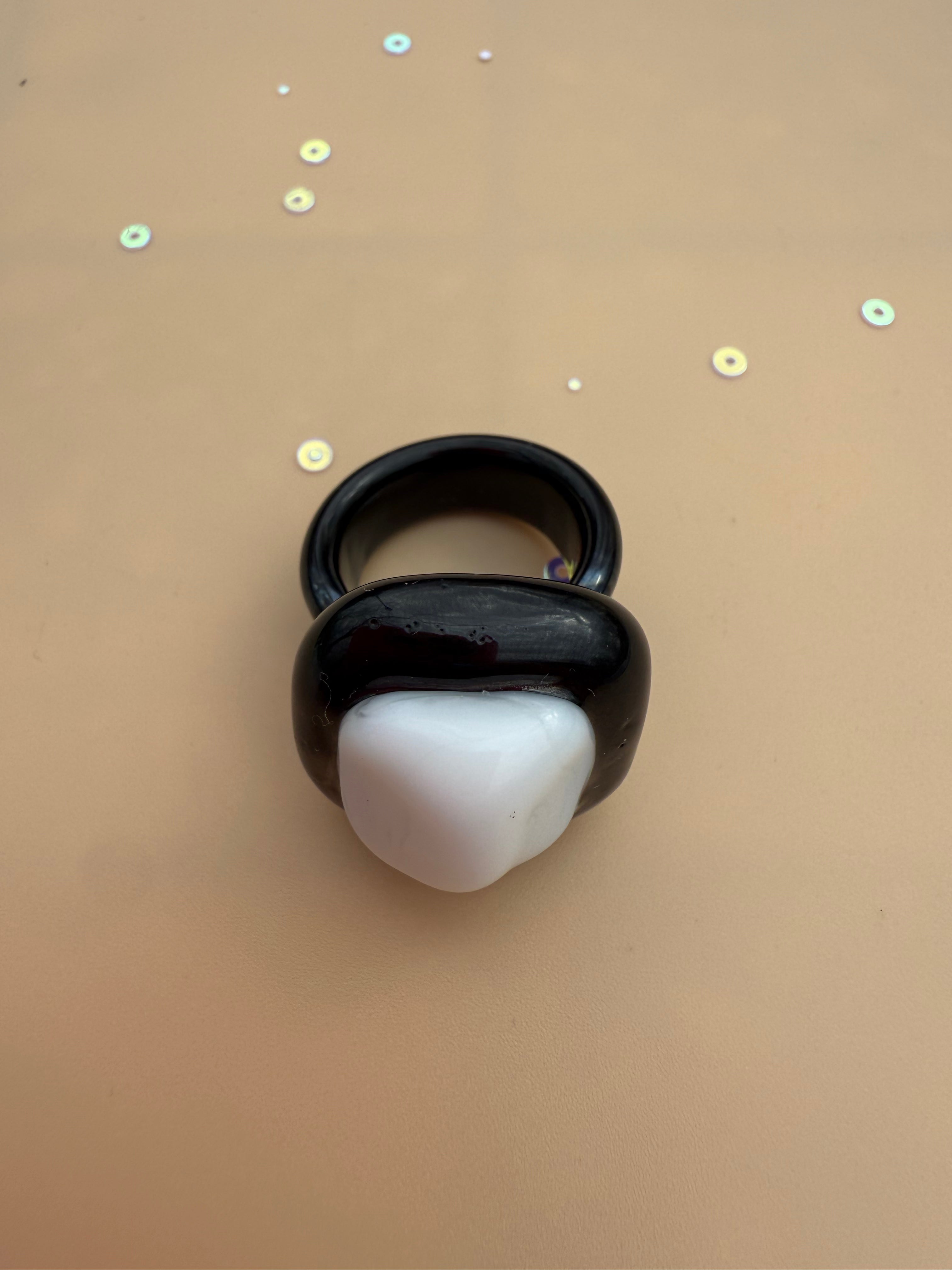 Moonstone Piramid Ring